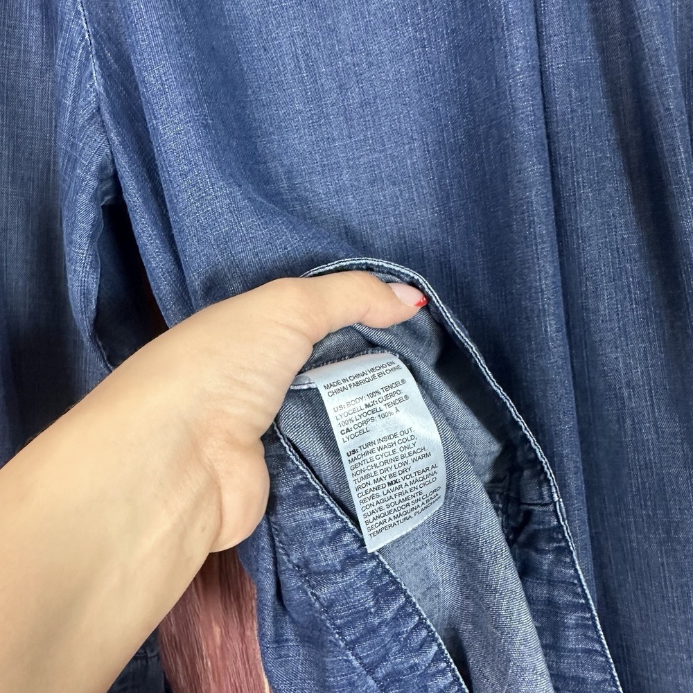 Chico's Chambray Popover Tunic V-Neck Roll Tab Sleeves Size 3 & US 16/18 - Picture 6 of 6